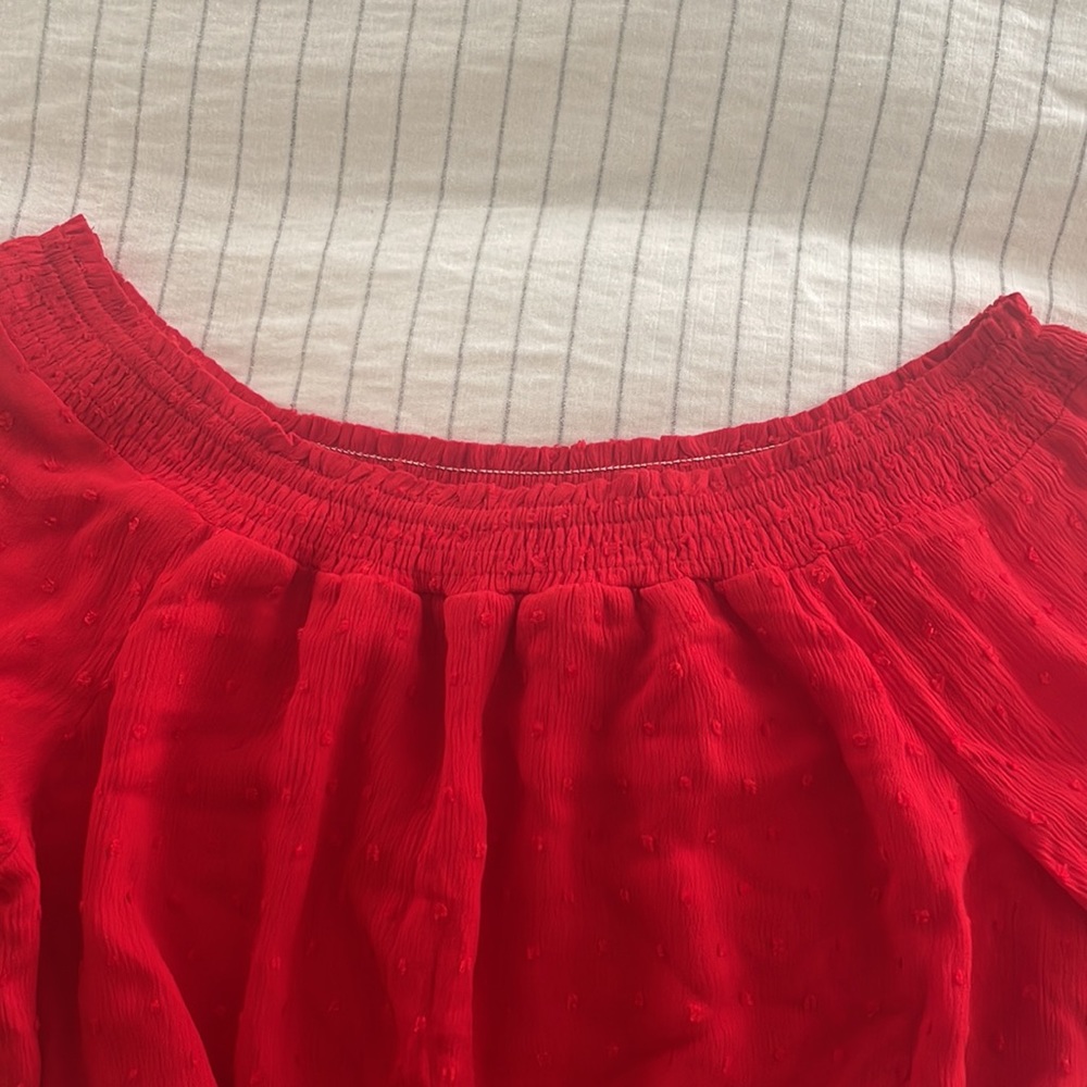 Off the shoulder - Picture 3 of 4